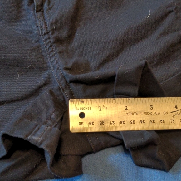 Shorts - Picture 4 of 6